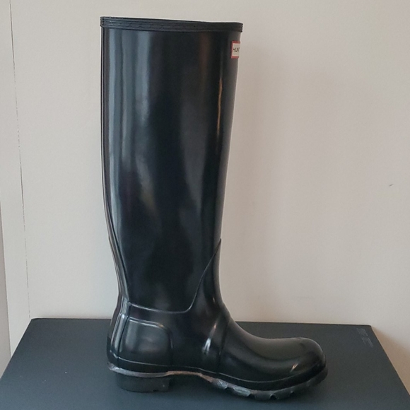 Hunter Tall Boots with Boot Sock Included! - Picture 10 of 16